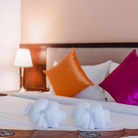 Bauman Ville Hotel Phuket Eksteriør bilde