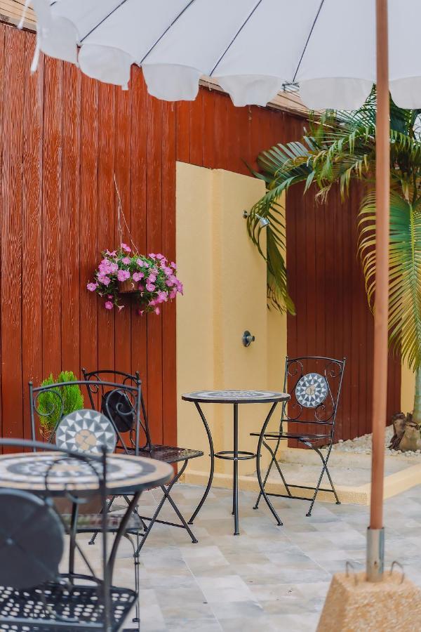 Bauman Ville Hotel Phuket Eksteriør bilde